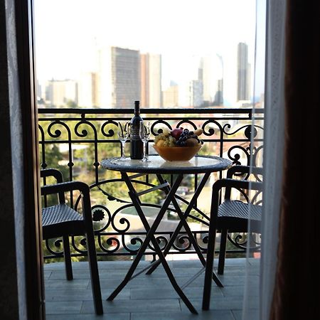 Dream Tower Hotel Batumi Bagian luar foto