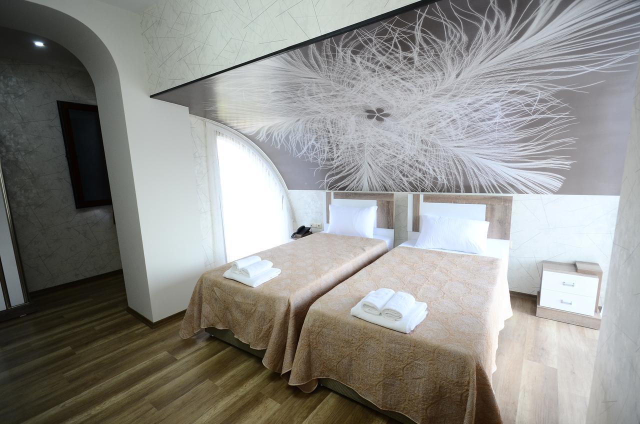 Dream Tower Hotel Batumi Bagian luar foto